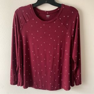 Old Navy Maroon Heart Long Sleeve Size XL